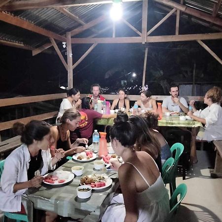 Roca'S Homestay Backpackers Chalet Batuan ภายนอก รูปภาพ