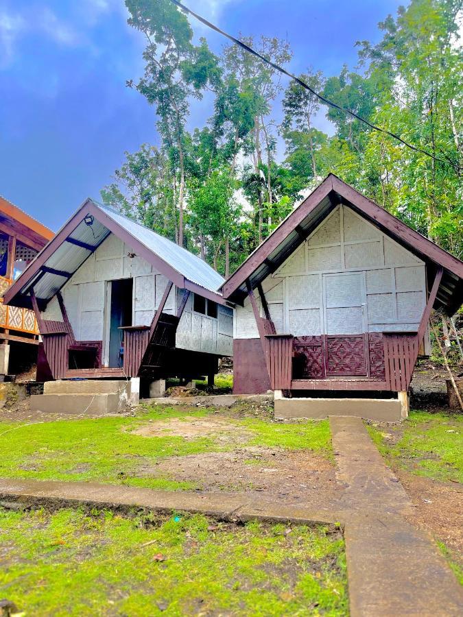 Roca'S Homestay Backpackers Chalet Batuan ภายนอก รูปภาพ