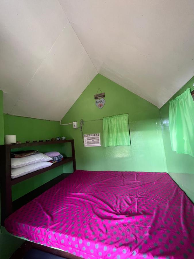 Roca'S Homestay Backpackers Chalet Batuan ภายนอก รูปภาพ