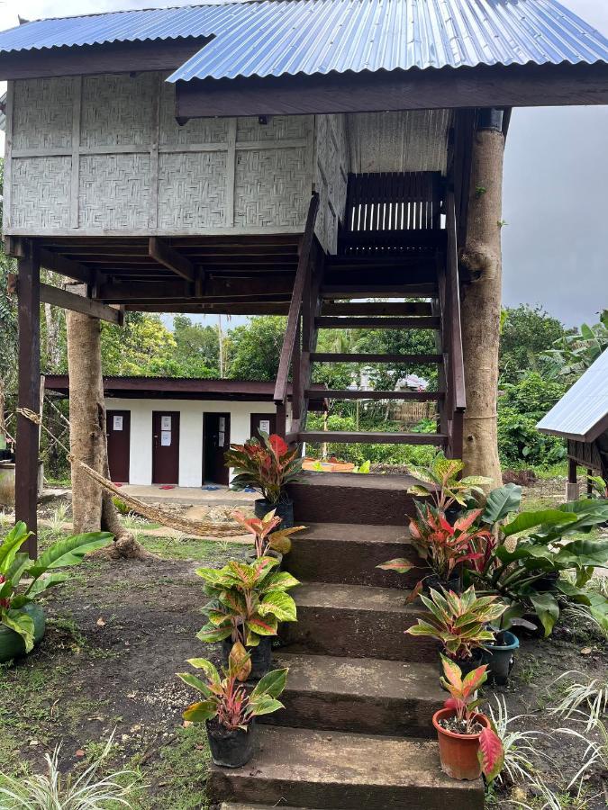 Roca'S Homestay Backpackers Chalet Batuan ภายนอก รูปภาพ