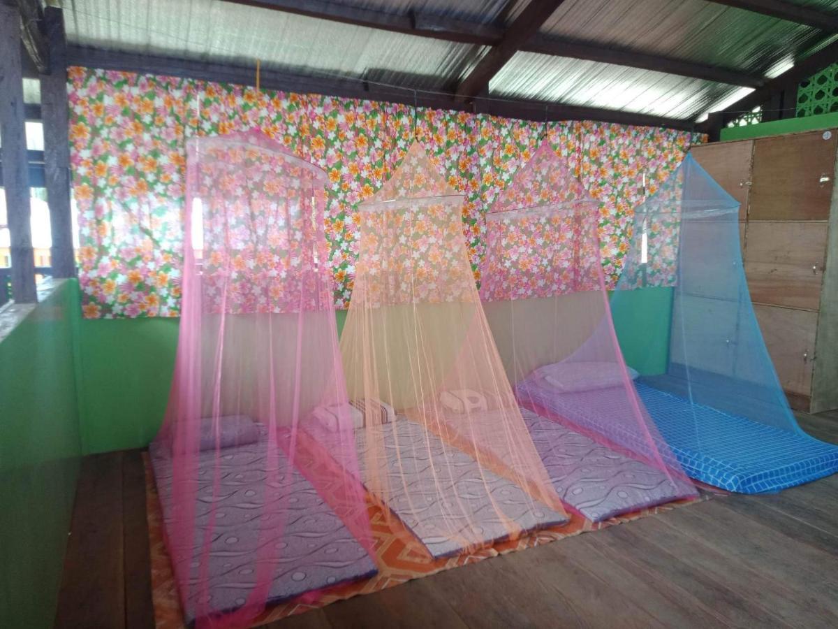 Roca'S Homestay Backpackers Chalet Batuan ภายนอก รูปภาพ