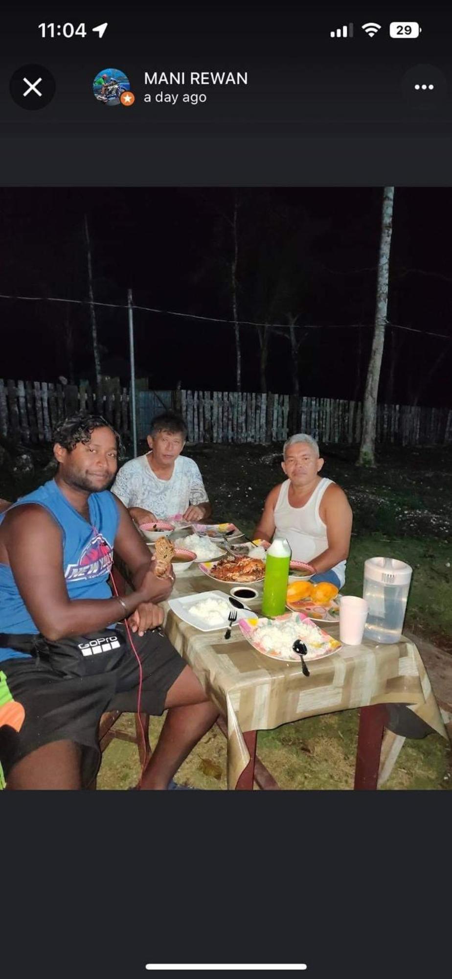 Roca'S Homestay Backpackers Chalet Batuan ภายนอก รูปภาพ