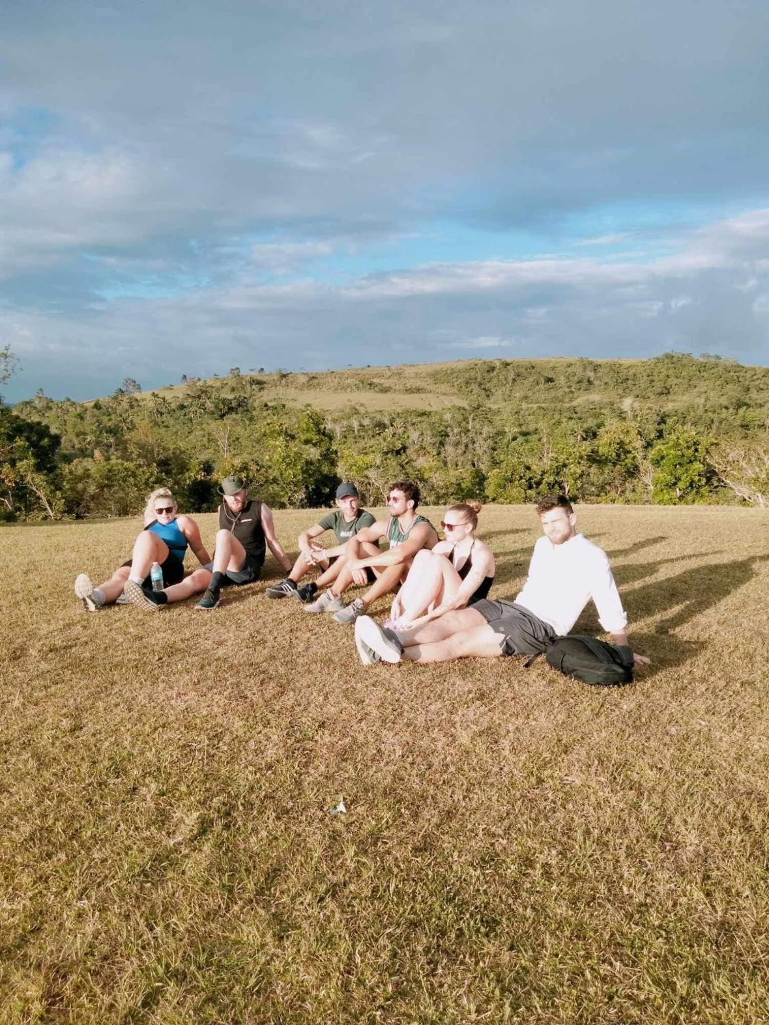 Roca'S Homestay Backpackers Chalet Batuan ภายนอก รูปภาพ